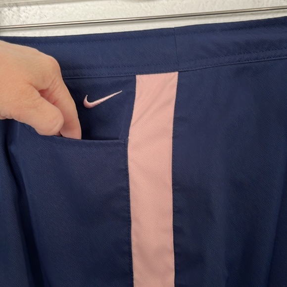 🩷💙NIKE JOGGING PANTS SIZE XL NAVY/PINK GREAT CONDITION! - Picture 3 of 6